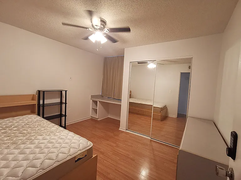 2601 SW Archer Rd #G327 — Photo 13