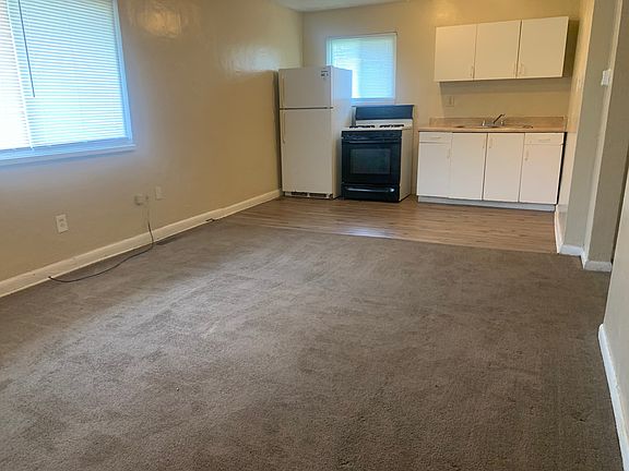 5th image of 1917 Weaver St #5