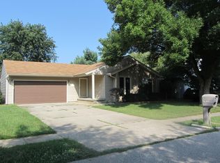 3810 Peppertree Ln, Columbus, IN 47203