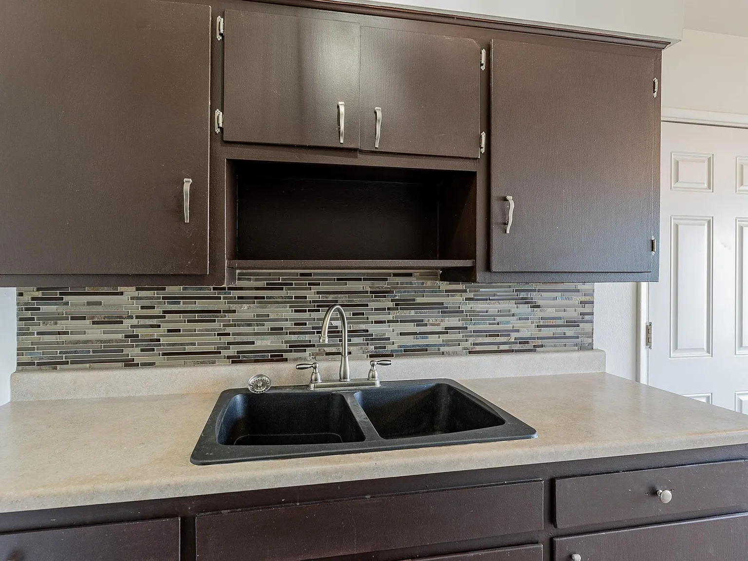 737 E Palo Verde Drive — Photo 2