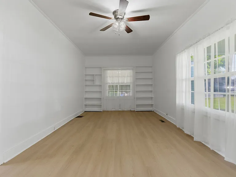 3007 Dabbs Ave — Photo 9