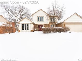 44985 Steeple Path, Novi, MI 48375