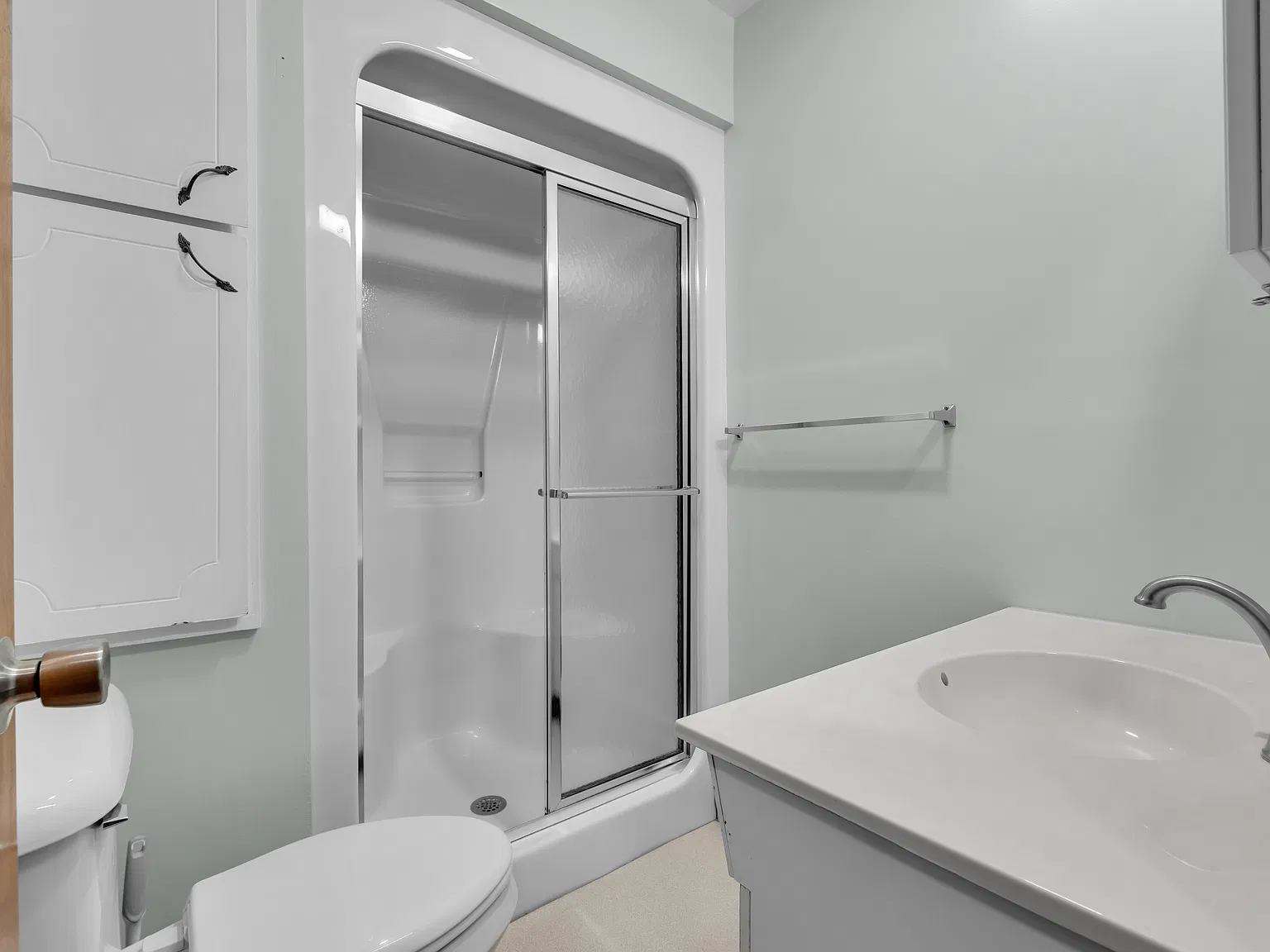 5 bed, 3.5 bath, 1600 sqft, $3,000 — Photo 4