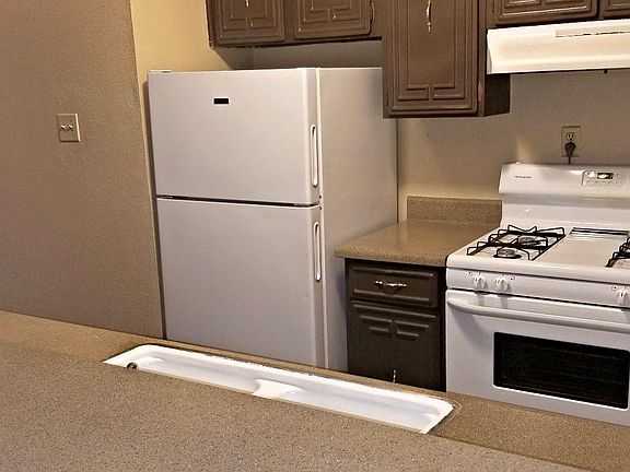 4th image of 1221 Barton Hills Dr APT 105