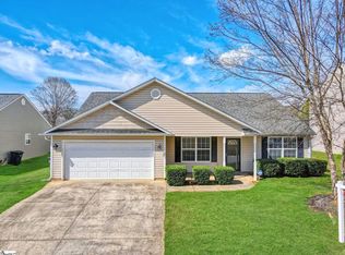 8 Kavanagh Ct, Greenville, SC 29611