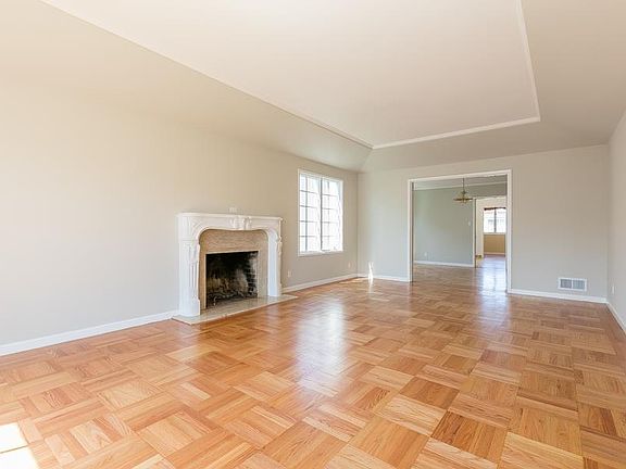 5th image of 181 Morningside Dr