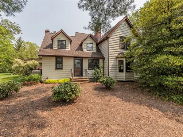 26961 Aurora Rd, Bedford Heights, OH 44146