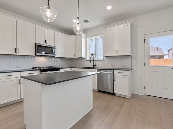 Open Kitchen