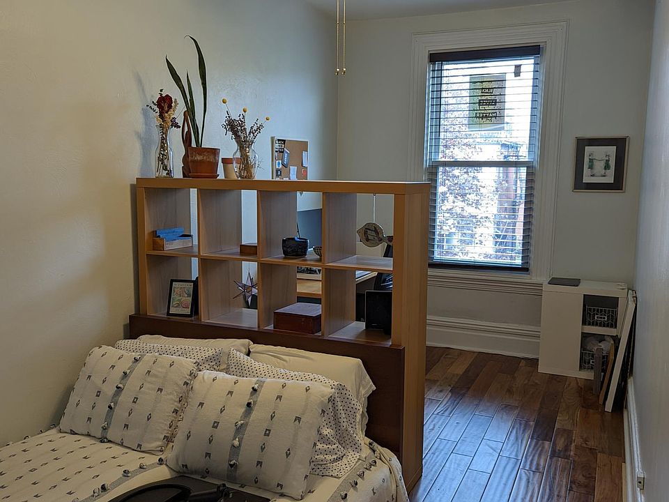 Large second bedroom with ceiling fan and nice closet
