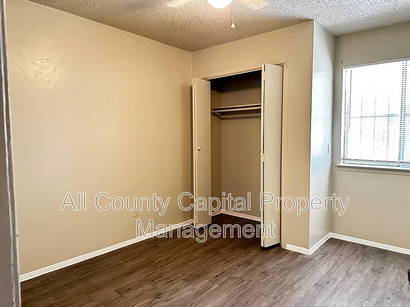 2 bed, 1.0 bath, 800 sqft, $1,495 — Photo 3