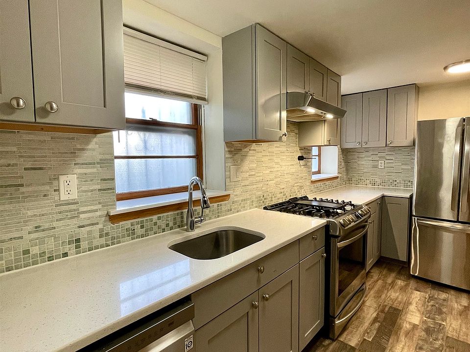 1st image of 230 Webster Ave Floor 1