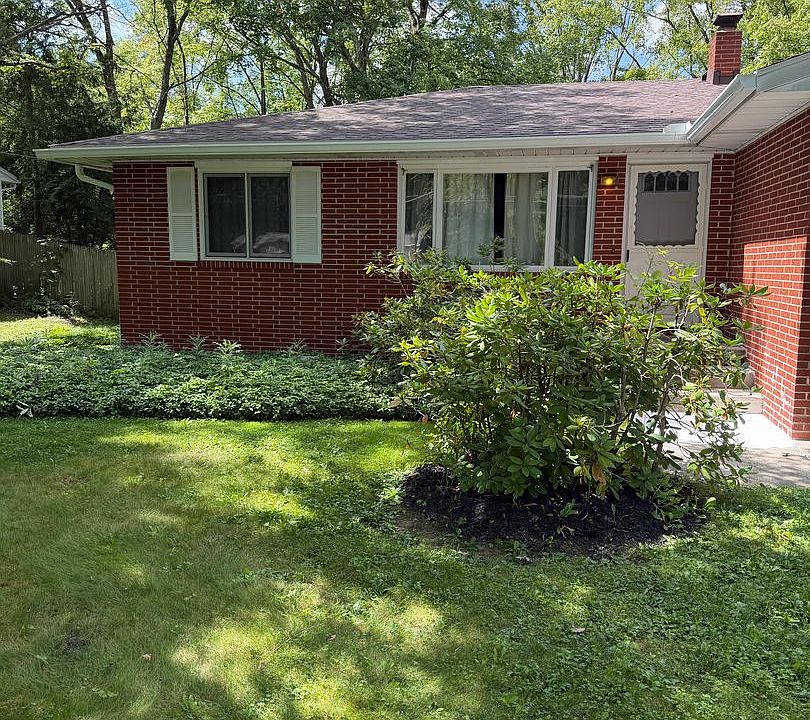 1st image of 4748-4752 Sunnyside Dr #4748