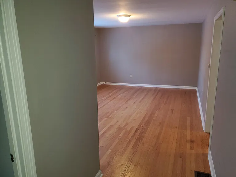 215 N Hulett Ave — Photo 4