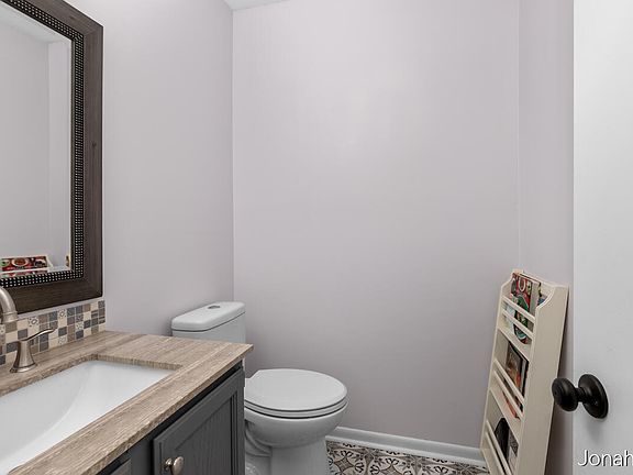 3rd image of 2436 E Collier Ave SE