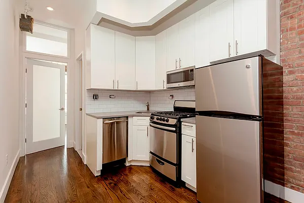 Rented by The Agency | media 3