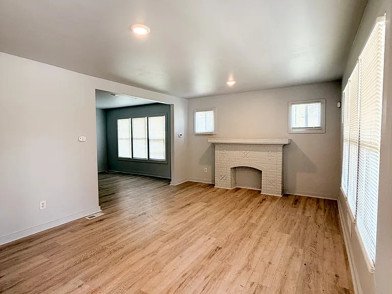 13395 Maiden St — Photo 2