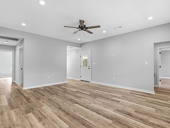 5th image of 207 Beaver Lake Rd