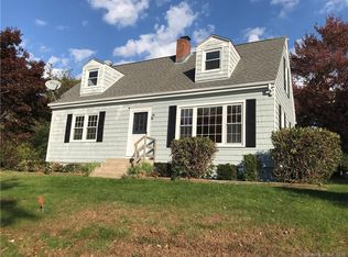 48 Daniels Ave, Waterford, CT 06385