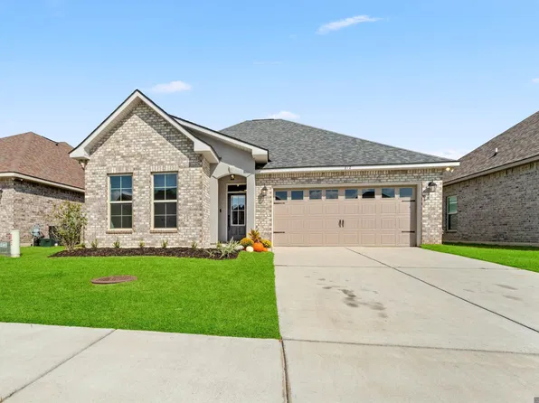 812 Elliston Dr, Gonzales, LA 70737