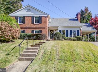 9211 Cedar Way, Bethesda, MD 20814