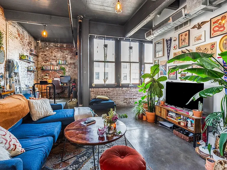Reach Lofts — Photo 7