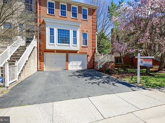 2nd image of 431 Winding Rose Dr