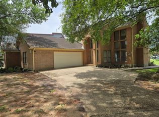 2847 Hemingway Dr, Montgomery, TX 77356