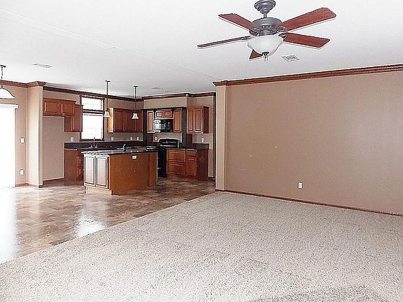 5th image of 24213 Glenwood Blvd