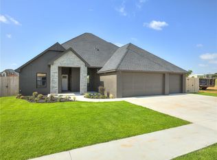 2706 Cloud Nine Cir, Weatherford, OK 73096