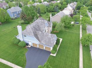 1401 Castleton Rd, Libertyville, IL 60048