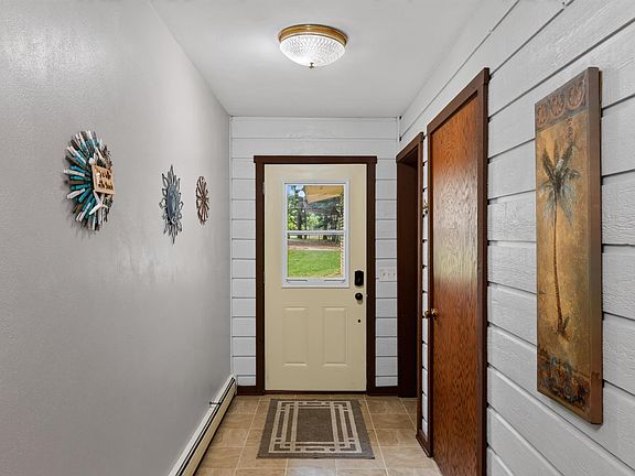 3rd image of 125 Golden Dr