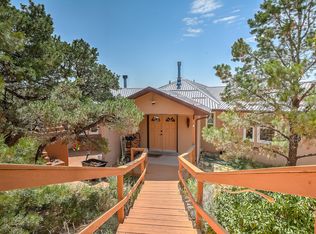 38 Calyx Ln, Cedar Crest, NM 87008