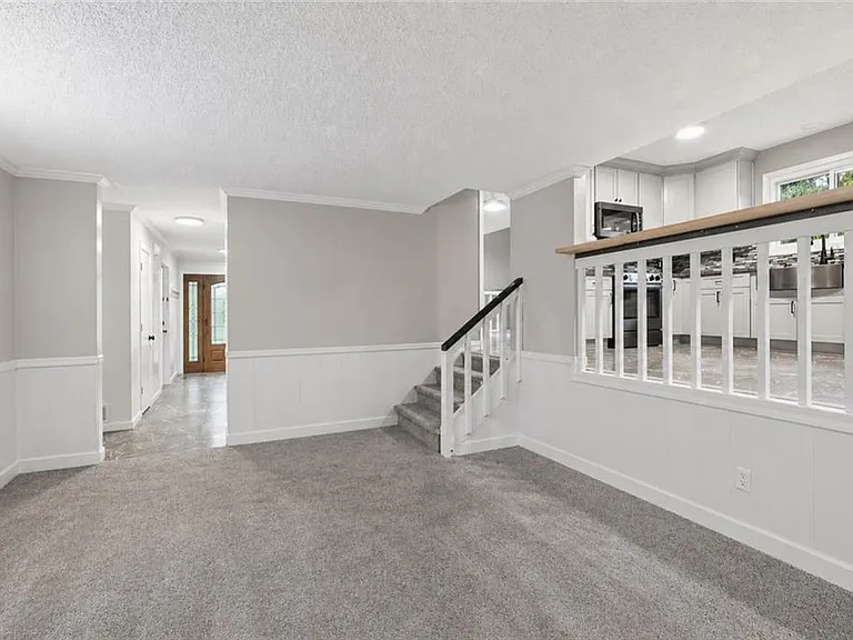 9485 Martin Rd — Photo 7