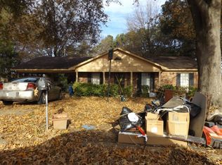 3880 Hilltop Dr, Horn Lake, MS 38637