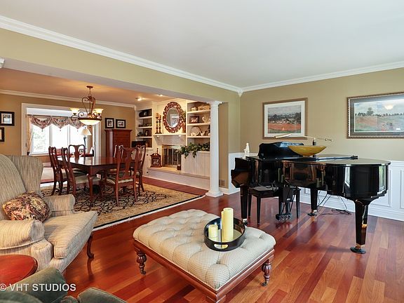 3rd image of 1762 Belmont Dr