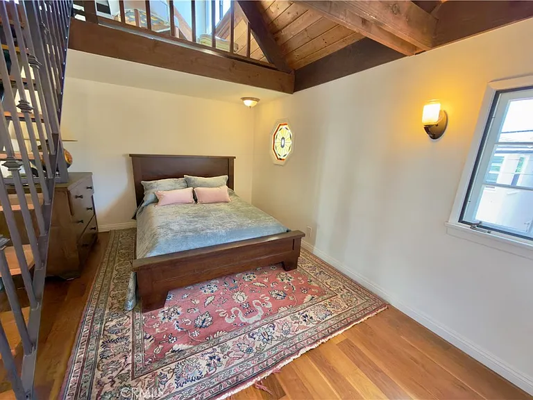 327 Aster St — Photo 37