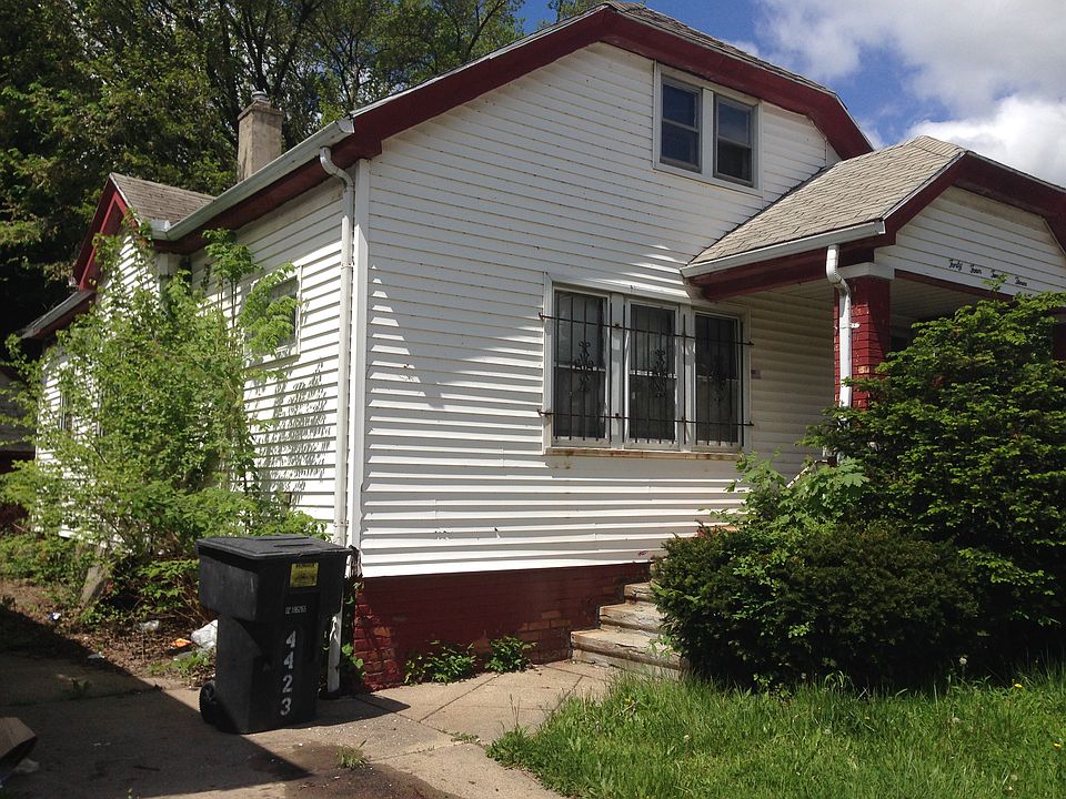 2nd image of 4423 Wayburn St