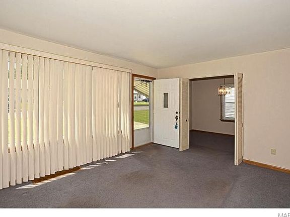 2nd image of 9711 Theodosia Ave