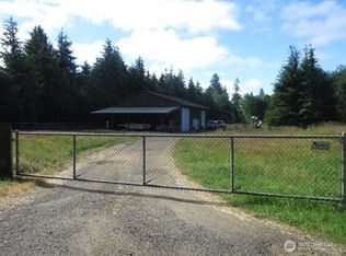 34 Bunker Rd, Hoquiam, WA 98550