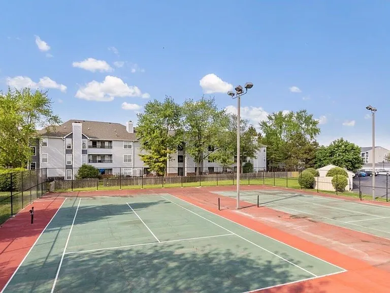 6823 Meadow Creek Dr #309 — Photo 16