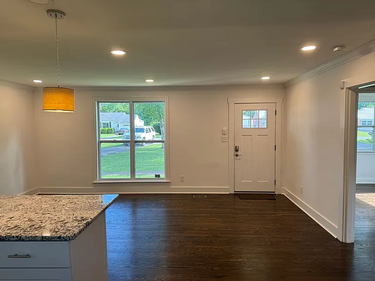 2826 Colonial Cir — Photo 7