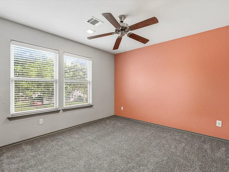 1804 Glenmore Ave — Photo 31