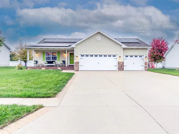 404 3rd St NW, Bondurant, IA 50035