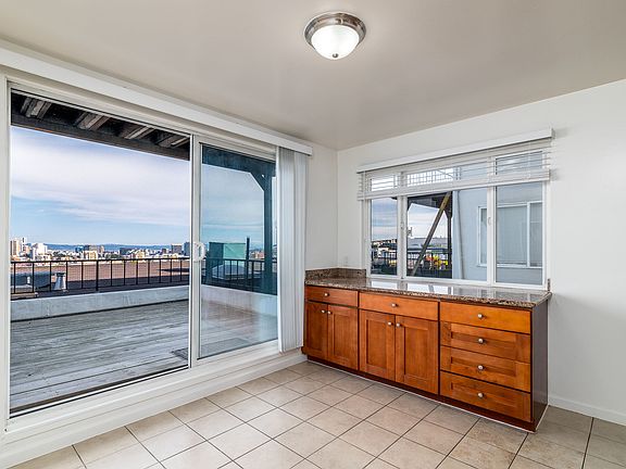 4th image of 99 Lupine Ave #401