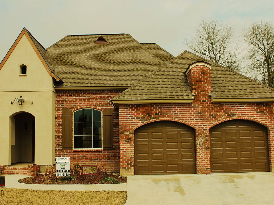 1st image of 304 La Villa Cir