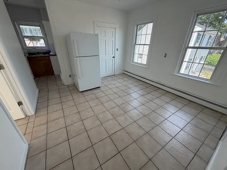 51 Cleveland St #2 — Photo 4