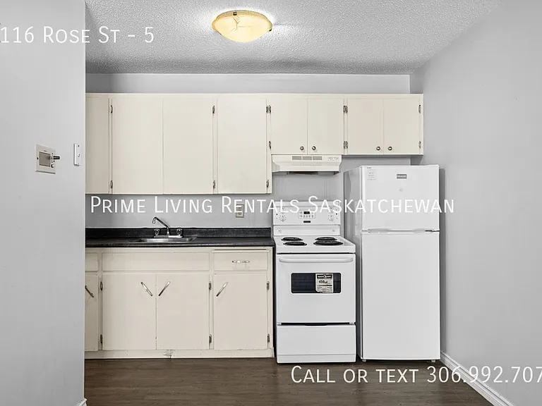 2116 Rose St #5 — Photo 4