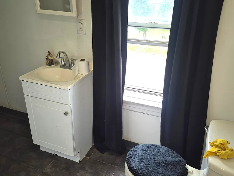 48 Bright Ave — Photo 8