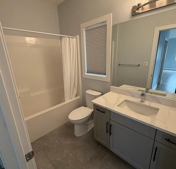 224 Hamm Cres #A — Photo 6