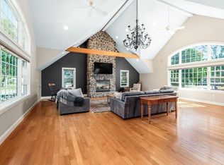 44 Warren St, Georgetown, MA 01833